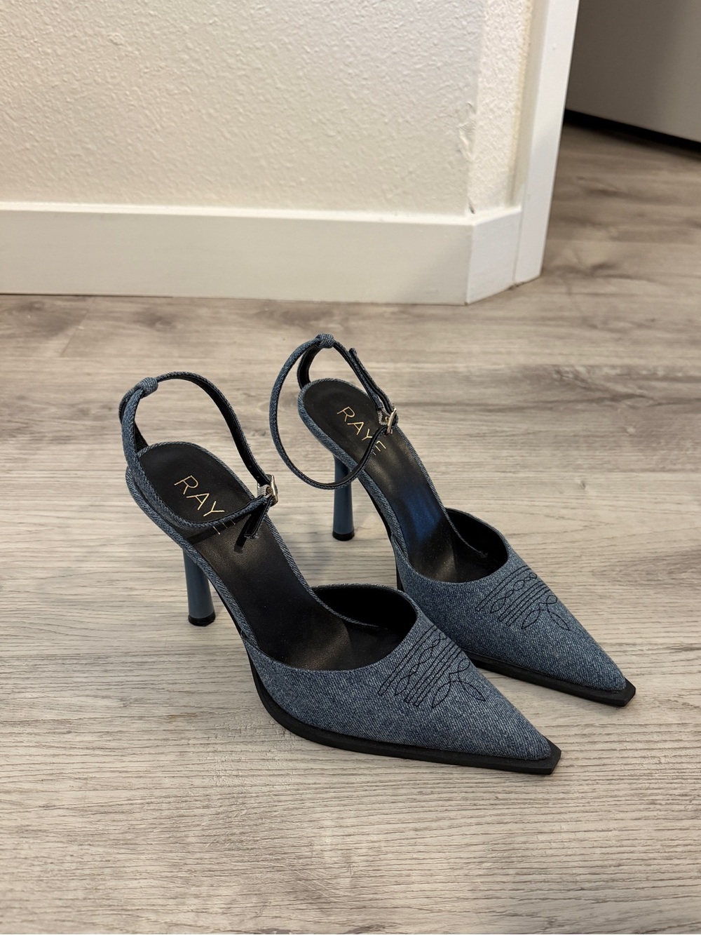 Raye heels
